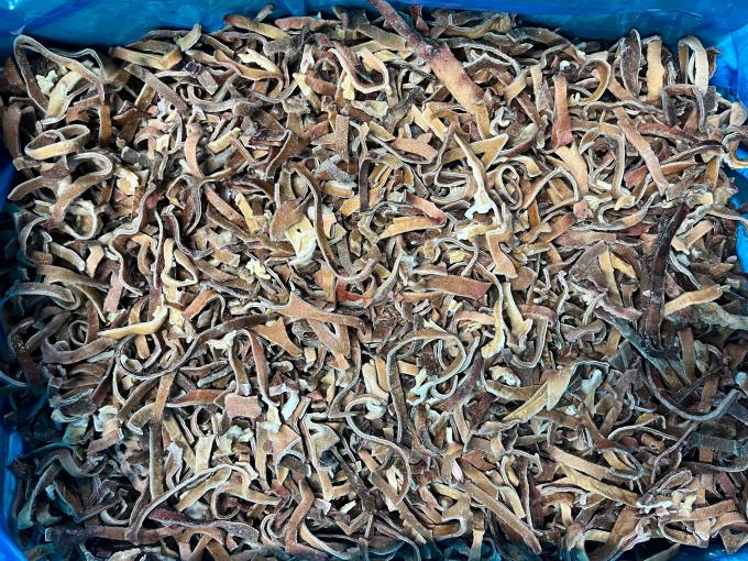 सिनोचार्म नया सीज़न बीआरसी प्रमाणित डब्ल्यू 4-6 मिमी ताज़ा फ्रोजन मशरूम आईक्यूएफ ब्लैक फंगस स्ट्रिप्स 0